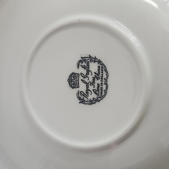 Teacup and Saucer, Royal Grafton, England, Fine Bone China, Flowers, Gold - Picture 8 of 8